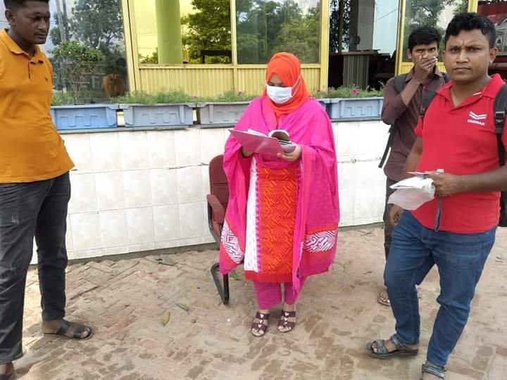 বুড়িচংয়ে ভ্রাম্যমাণ আদালতের অভিযানে বিভিন্ন যানবাহনে মামলা
