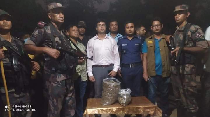 কুমিল্লার বুড়িচং সীমান্তে টাস্কফোর্সের অভিযানে গাঁজা উদ্ধার