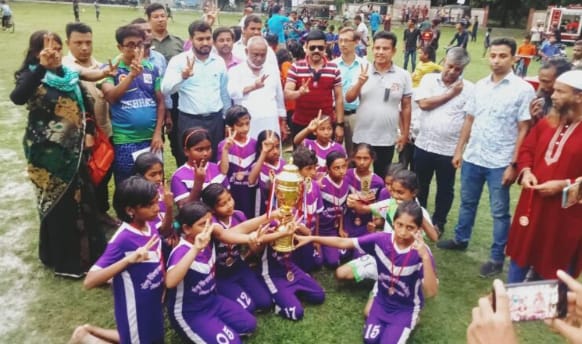 দেবহাটায় বঙ্গবন্ধু ও বঙ্গমাতা গোল্ডকাপ টুর্নামেন্ট-২৩ ফাইনাল খেলা অনুষ্ঠিত