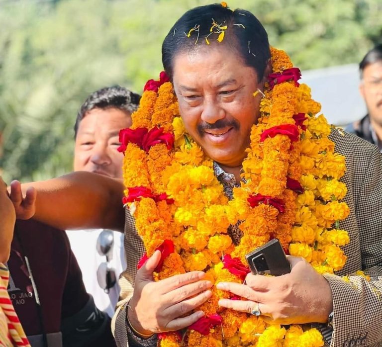 বান্দরবান ৩০০নং আসনে নৌকা প্রতীকে বীর বাহাদুর উশৈসিং জয়ী