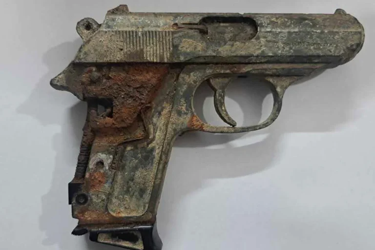 সিলেটে পরিত্যক্ত অবস্থায় পিস্তল উদ্ধার