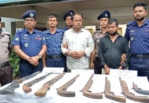 মহেশখালীতে আটটি অস্ত্র উদ্ধার, দুজন আটক