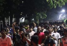 আন্দোলনে ভয়ভীতির প্রতিবাদে মধ্যরাতে চুয়েট শিক্ষার্থীদের বিক্ষোভ